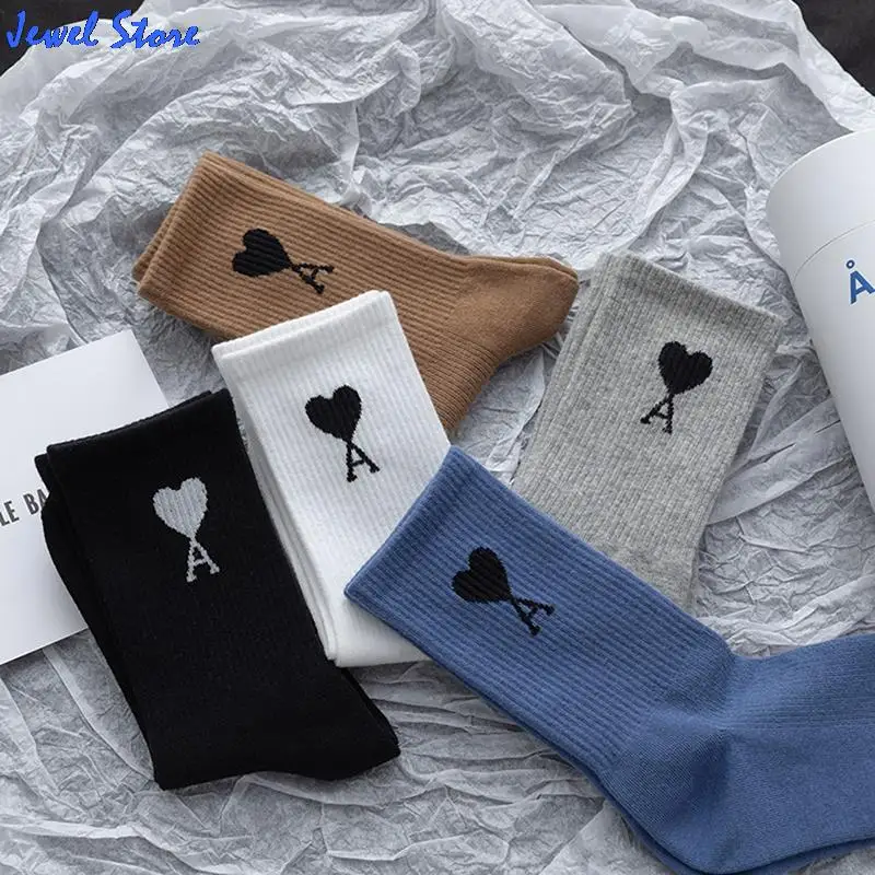 1 pair Women's Fashion Middle Tube Socks Poker Spades Alove Ami Ins Solid Solor Cotton Socks sokken vrouwen
1 pair Women's Fashion Middle Tube Socks Poker Spades Alove Ami Ins Solid Solor Cotton Socks sokken vrouwen