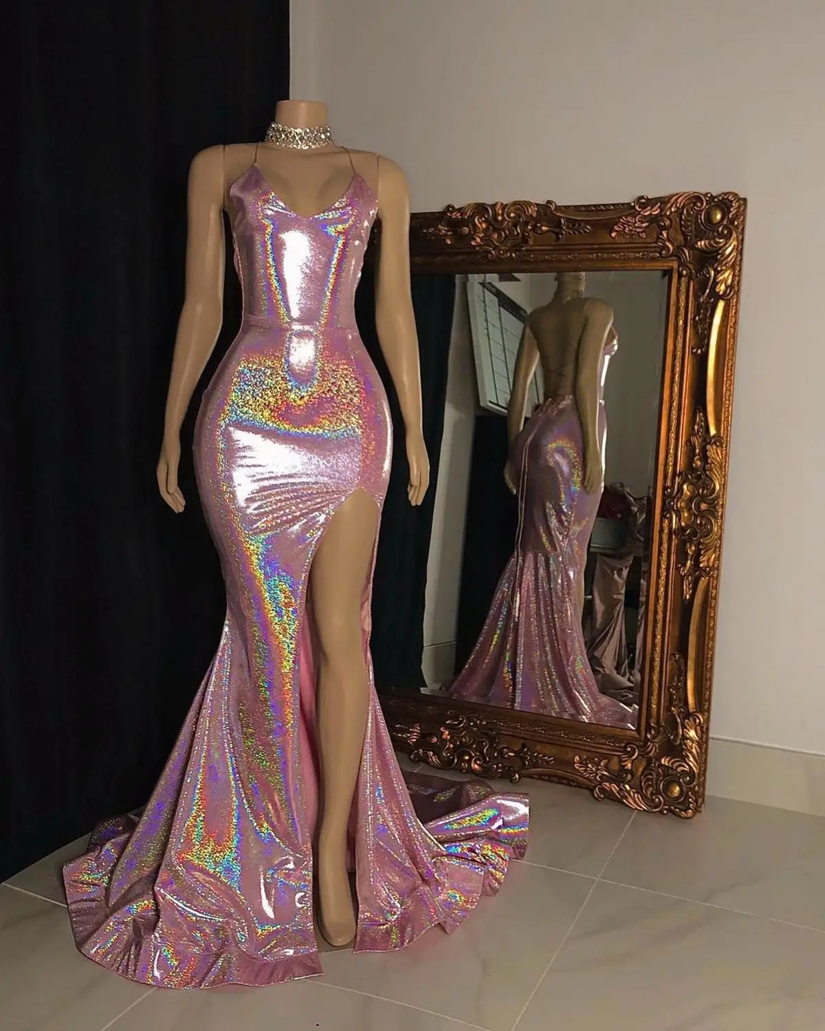 Newest Sexy Women Party Dresses Spaghetti Strap Skinny Gold Stamp High Split Floor Length Patchwork Ruffles Dress For Nightclub
Newest Sexy Women Party Dresses Spaghetti Strap Skinny Gold Stamp High Split Floor Length Patchwork Ruffles Dress For Nightclub