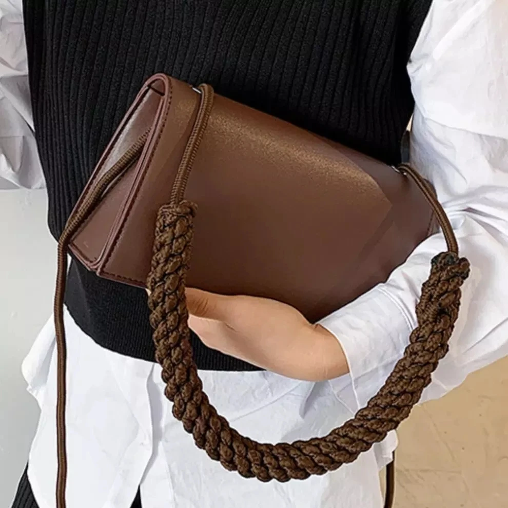 Vintage Square Crossbody bag 2020 Fashion New Quality PU Leather Women's Designer Handbag Solid color Shoulder Messenger Bag
Vintage Square Crossbody bag 2020 Fashion New Quality PU Leather Women's Designer Handbag Solid color Shoulder Messenger Bag