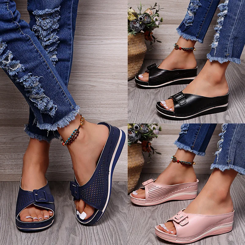 Women's Sandals Summer New Fashion Thick Bottom Leaky Toe Slippers Plus Size European And American Leisure And Comfort Sandals
Women's Sandals Summer New Fashion Thick Bottom Leaky Toe Slippers Plus Size European And American Leisure And Comfort Sandals