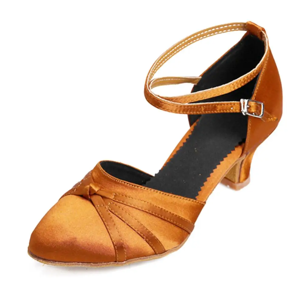 USHINE New arrival quality heel 7cm/5cm satin modern dance shoes ballroom latin shoes woman girls high heels
USHINE New arrival quality heel 7cm/5cm satin modern dance shoes ballroom latin shoes woman girls high heels
