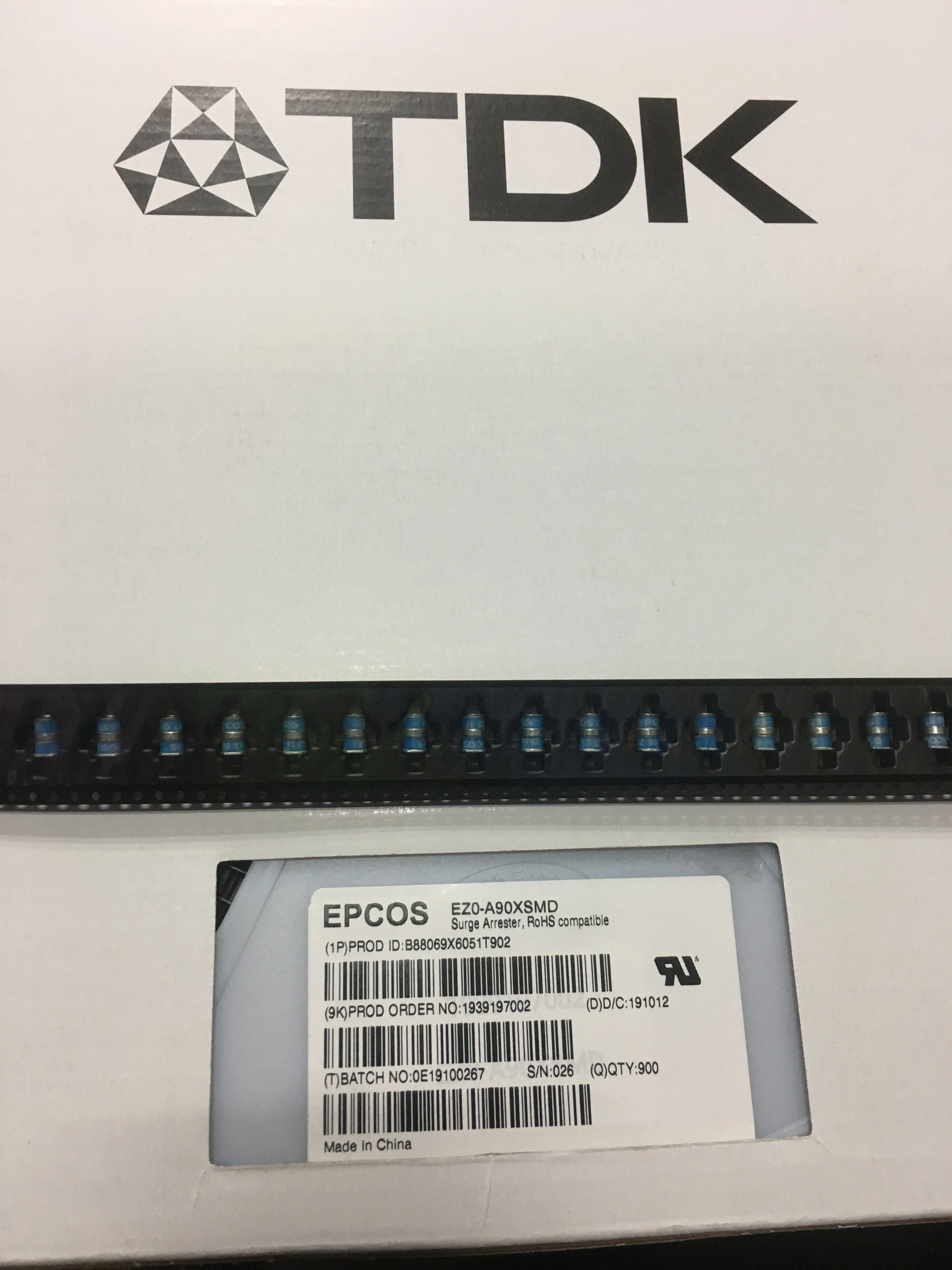 20PCS B88069X6051T902 SMD ceramic gas discharge tube EZ0-A90X SMD Lightning protection tube 
20PCS B88069X6051T902 SMD ceramic gas discharge tube EZ0-A90X SMD Lightning protection tube