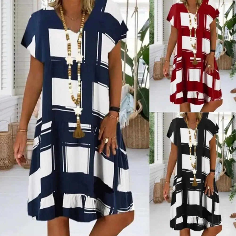 Women Short Sleeved Dress Summer Sexy V Neck Plaid Printed All-match Loose Plus Size Dress Women Casual Dress for Dating 2021
Women Short Sleeved Dress Summer Sexy V Neck Plaid Printed All-match Loose Plus Size Dress Women Casual Dress for Dating 2021