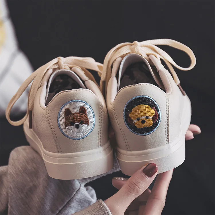 Women Casual Shoes Light Sneakers Breathable PU Autumn Vulcanized Shoes Outdoor Lace-Up Shoes Tennis
Women Casual Shoes Light Sneakers Breathable PU Autumn Vulcanized Shoes Outdoor Lace-Up Shoes Tennis