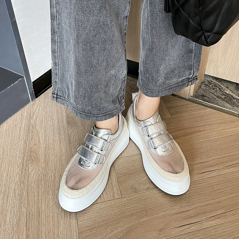 Spring/Summer 2021 Women Shoes Round Toe Gauze Comfortable and Breathable Pumps Womens Platform Heels Fashion Women Casual Shoes
Spring/Summer 2021 Women Shoes Round Toe Gauze Comfortable and Breathable Pumps Womens Platform Heels Fashion Women Casual Shoes