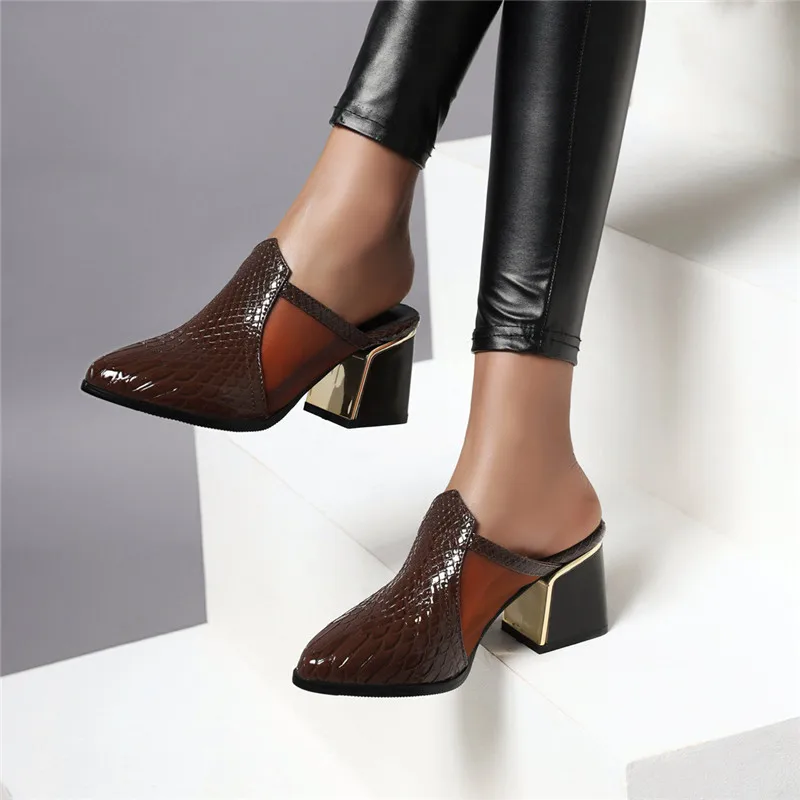 Fanyuan Slipper Splicing Mesh Women Shoes Concise Night Club Pumps Spring Summer Show Off Mules Sexy Thick Heeled Shoes Woman
Fanyuan Slipper Splicing Mesh Women Shoes Concise Night Club Pumps Spring Summer Show Off Mules Sexy Thick Heeled Shoes Woman