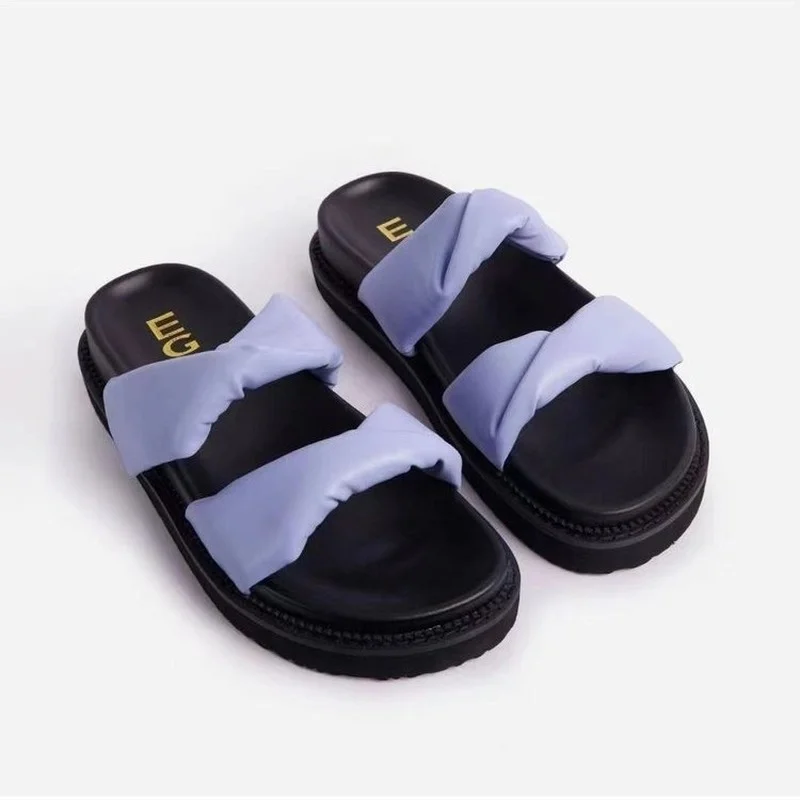 2021 Summer New Fashion Bread Women's Slippers Solid Color Comfortable Beach Women's Shoes
2021 Summer New Fashion Bread Women's Slippers Solid Color Comfortable Beach Women's Shoes