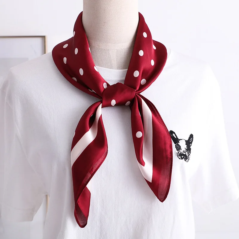 Luxury Brand Printed Neckerchief Autumn New Simple Sunscreen silk scarf Towel 70cm Square Chiffon Hijab Scarves Women infinity
Luxury Brand Printed Neckerchief Autumn New Simple Sunscreen silk scarf Towel 70cm Square Chiffon Hijab Scarves Women infinity