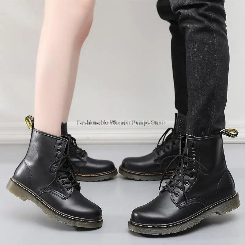 Dr Classic 8 holes Winter Boots Women Men Ankle Boots High Top Rubber Lace Up Military Short Boots for Couple Unisex size 35-47
Dr Classic 8 holes Winter Boots Women Men Ankle Boots High Top Rubber Lace Up Military Short Boots for Couple Unisex size 35-47