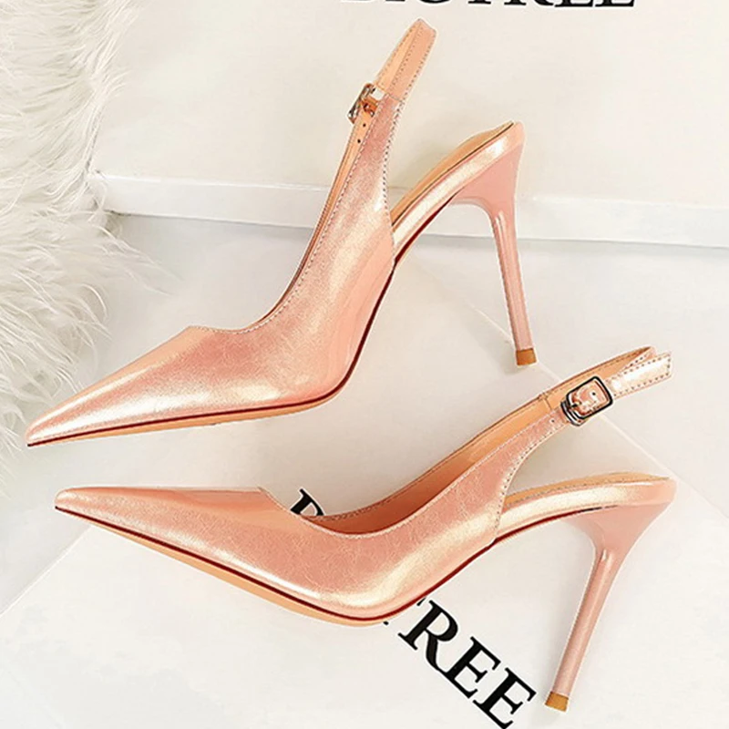 Shoes Women Slingbacks Pumps Luxury Patent Leather High Heels Ladies Pointed Toe Slingbacks Heel Size 35-43 Office Shoes
Shoes Women Slingbacks Pumps Luxury Patent Leather High Heels Ladies Pointed Toe Slingbacks Heel Size 35-43 Office Shoes