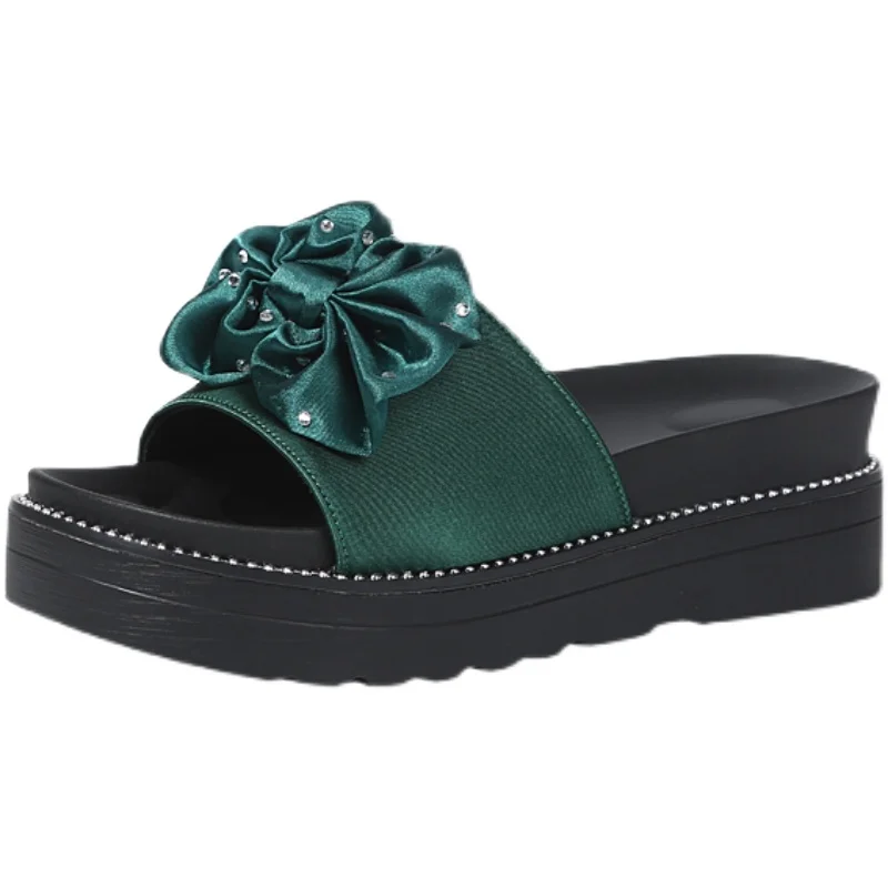 Slippers Women Summer Flat Shoes Female Slides Butterfly-Knot Med Pantofle Jelly Flip Flops Fashion Platform 2021 Soft Glitter
Slippers Women Summer Flat Shoes Female Slides Butterfly-Knot Med Pantofle Jelly Flip Flops Fashion Platform 2021 Soft Glitter
