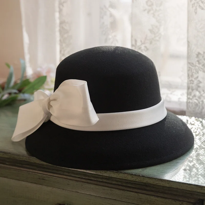 White Fedora Hats For Women Elegant Wide Brim Wool Felt Hat Retro Ladies Fedoras Church Hat French Hepburn Wedding Party Cap
White Fedora Hats For Women Elegant Wide Brim Wool Felt Hat Retro Ladies Fedoras Church Hat French Hepburn Wedding Party Cap