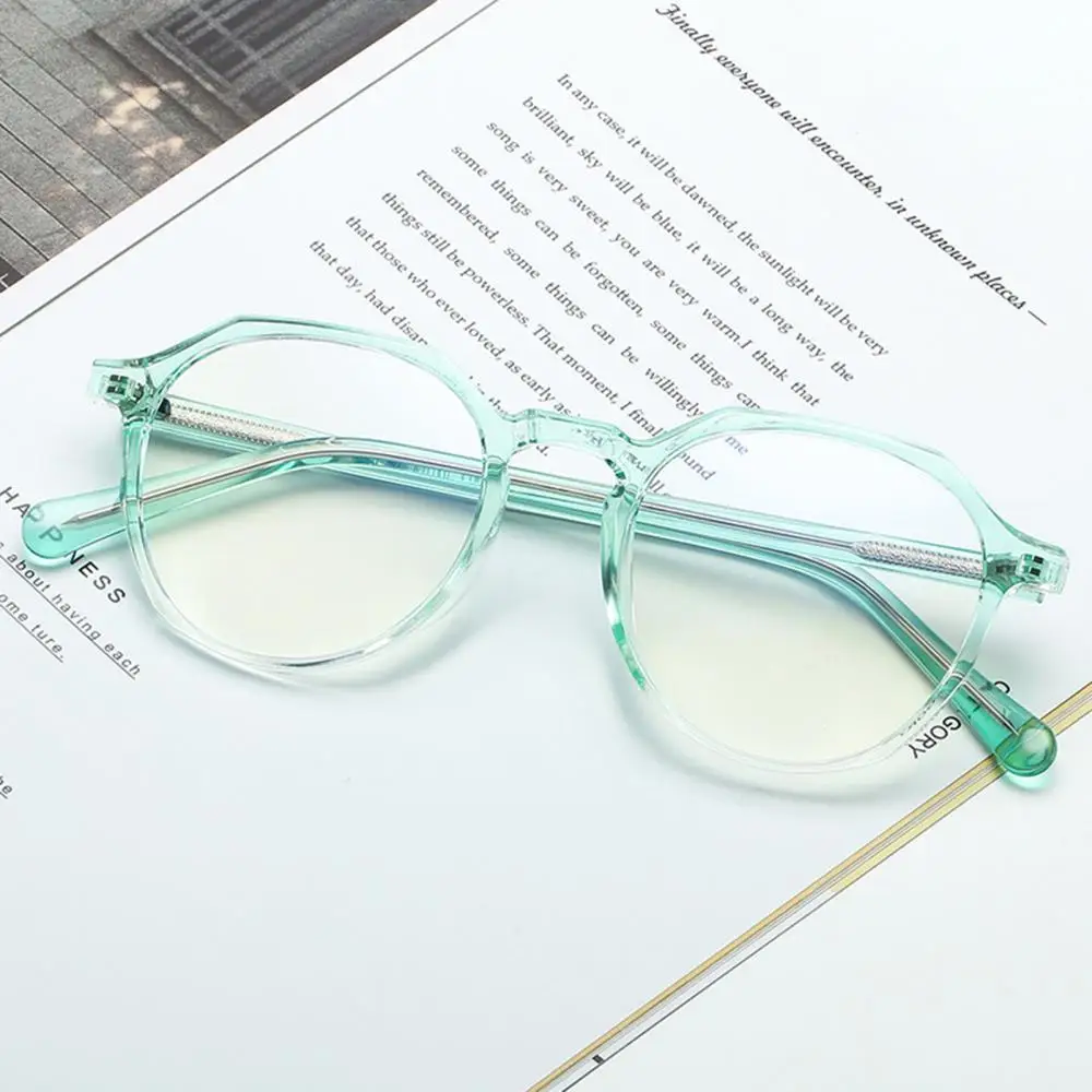 Очки для мужчин и женщин с защитой от сисветильник света 
Очки для мужчин и женщин с защитой от сисветильник света