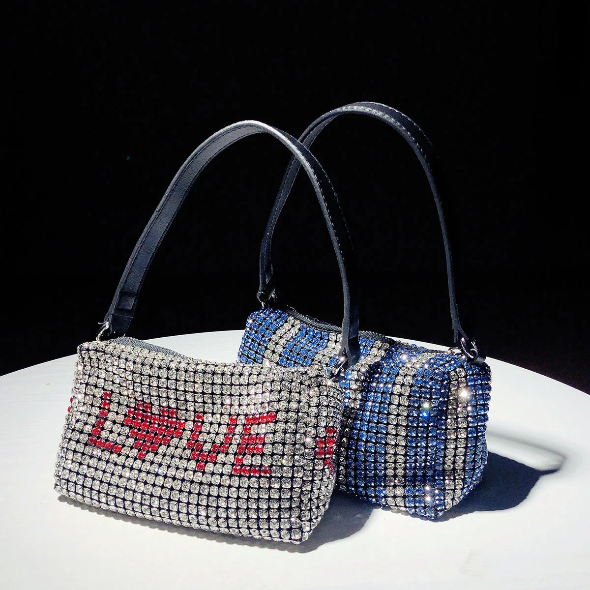 Luxury designer purses and handbags evening bags for women rhinestone clutch purse ladies hand bags silver crystal Shoulder bags
Luxury designer purses and handbags evening bags for women rhinestone clutch purse ladies hand bags silver crystal Shoulder bags