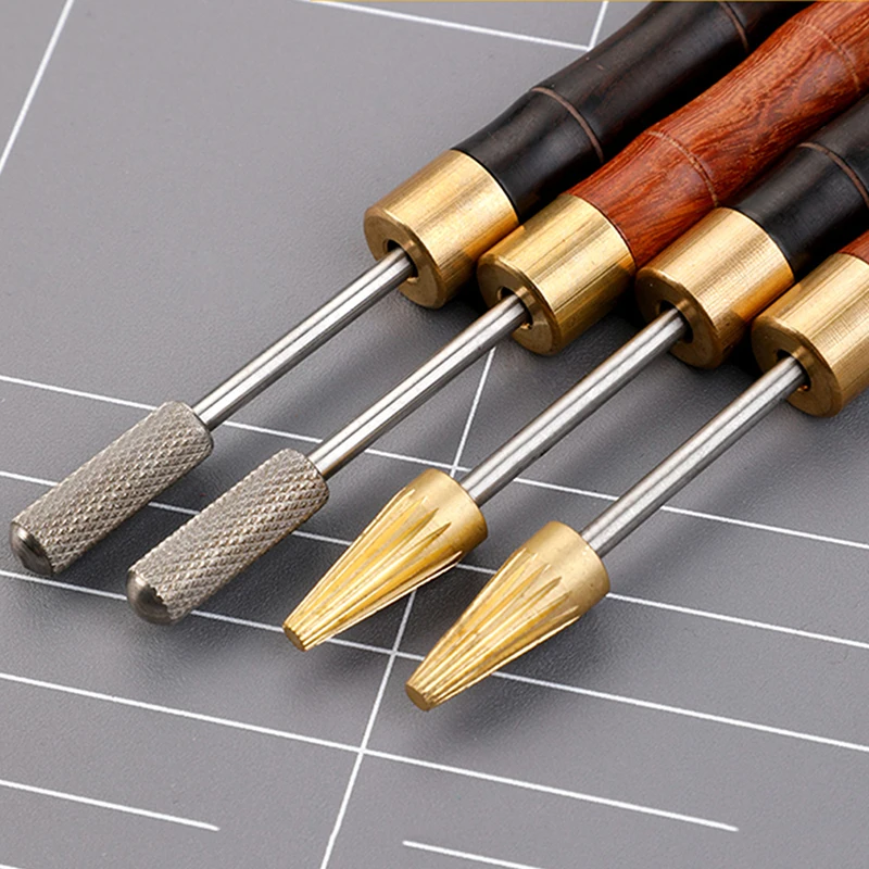 Single Head Leather Edge Oil Gluing Dye Pen Applicator Speedy Paint Roller Tool For Leather Craft Tools
Single Head Leather Edge Oil Gluing Dye Pen Applicator Speedy Paint Roller Tool For Leather Craft Tools