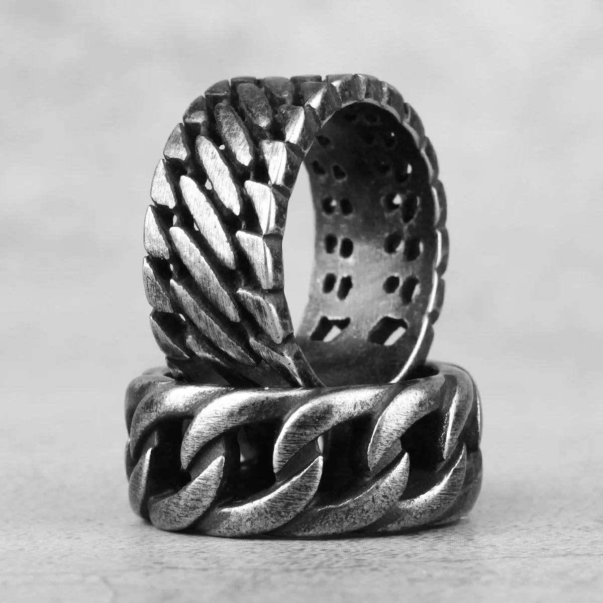 Simple Retro Black Weave Locomotive Stainless Steel Mens Rings Punk for Male Boyfriend Biker Jewelry Creativity Gift Wholesale
Simple Retro Black Weave Locomotive Stainless Steel Mens Rings Punk for Male Boyfriend Biker Jewelry Creativity Gift Wholesale