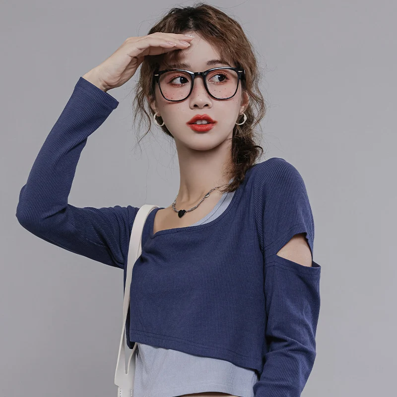 Vintage New Irregular Hole Tops Two Fake Women T-Shirts Long Sleeve Tops Solid Patchwork T Shirts Harajuku Funny Loose Pullover
Vintage New Irregular Hole Tops Two Fake Women T-Shirts Long Sleeve Tops Solid Patchwork T Shirts Harajuku Funny Loose Pullover