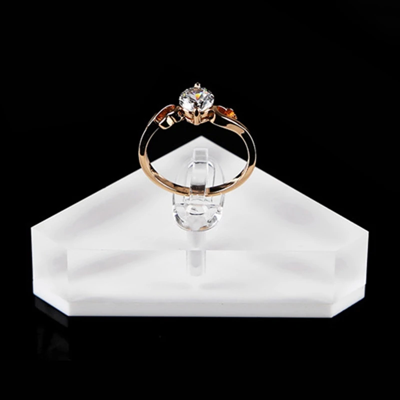 Jewelry Packaging & Display
Jewelry Packaging & Display