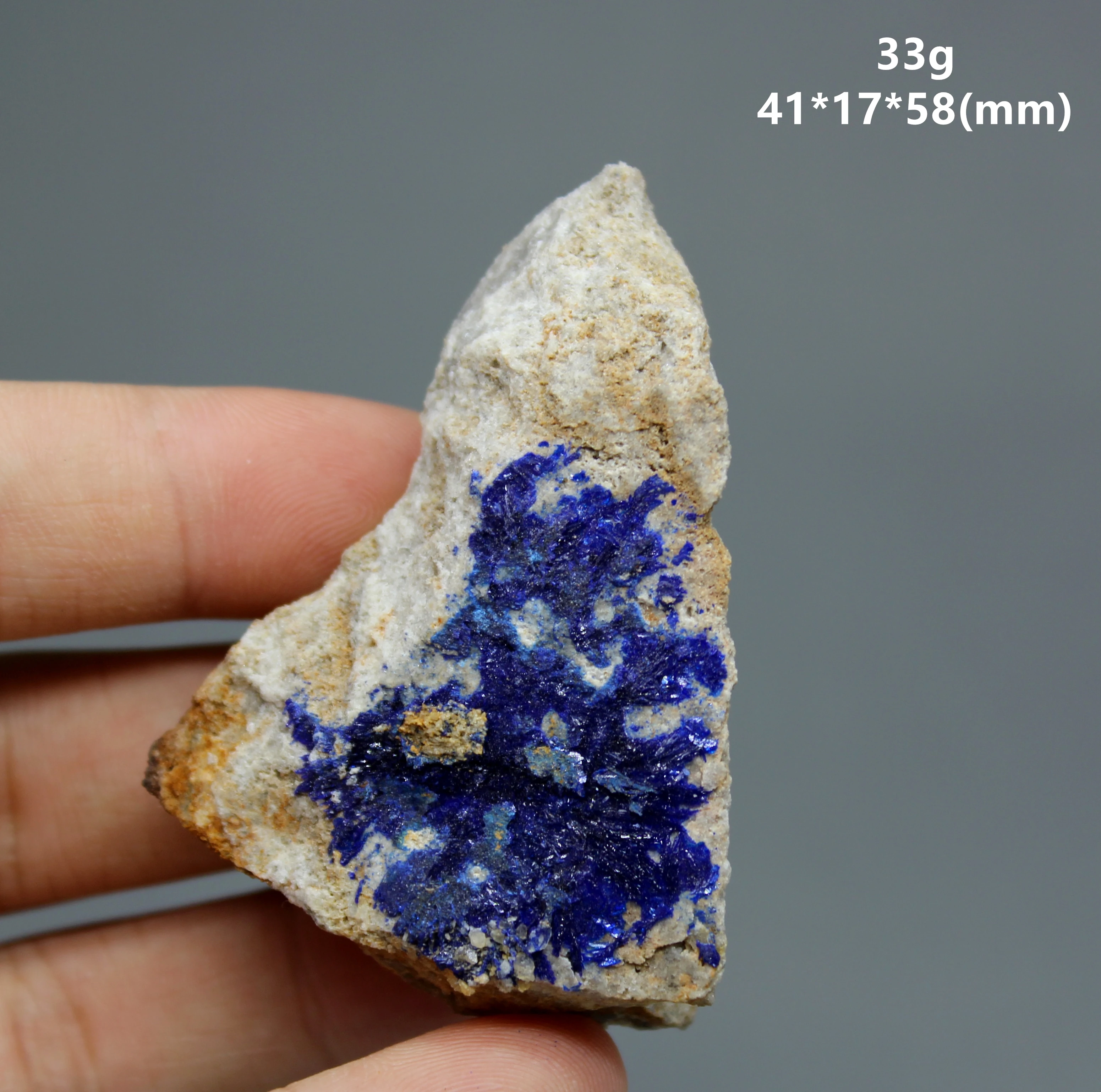 100% Natural beautiful GuiZhou azurite mineral specimen crystal Stones and crystals Healing crystal Free shipping
100% Natural beautiful GuiZhou azurite mineral specimen crystal Stones and crystals Healing crystal Free shipping