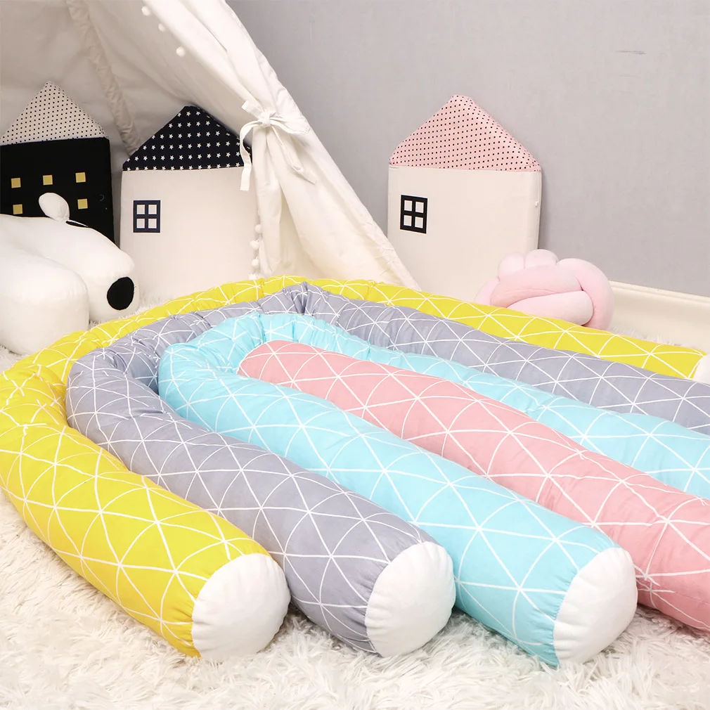 New Plaid Baby Bedding Bumper Anti-collision Children Bed Fence Washable Baby Crib Bumper Room Cot Protector ZT80
New Plaid Baby Bedding Bumper Anti-collision Children Bed Fence Washable Baby Crib Bumper Room Cot Protector ZT80