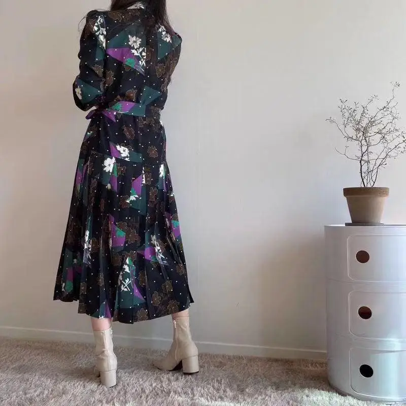 Elegant O -Neck Printed Women Dress Long Sleeve A -Line Female Dress 2020 Vintage Women Midi Vestidos
Elegant O -Neck Printed Women Dress Long Sleeve A -Line Female Dress 2020 Vintage Women Midi Vestidos