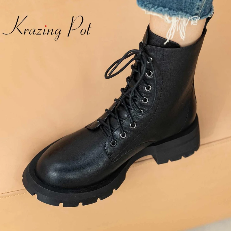 krazing pot 2022 winter hot sale genuine leather round toe med heel cross-tied young lady streetwear retro cozy ankle boots L94
krazing pot 2022 winter hot sale genuine leather round toe med heel cross-tied young lady streetwear retro cozy ankle boots L94