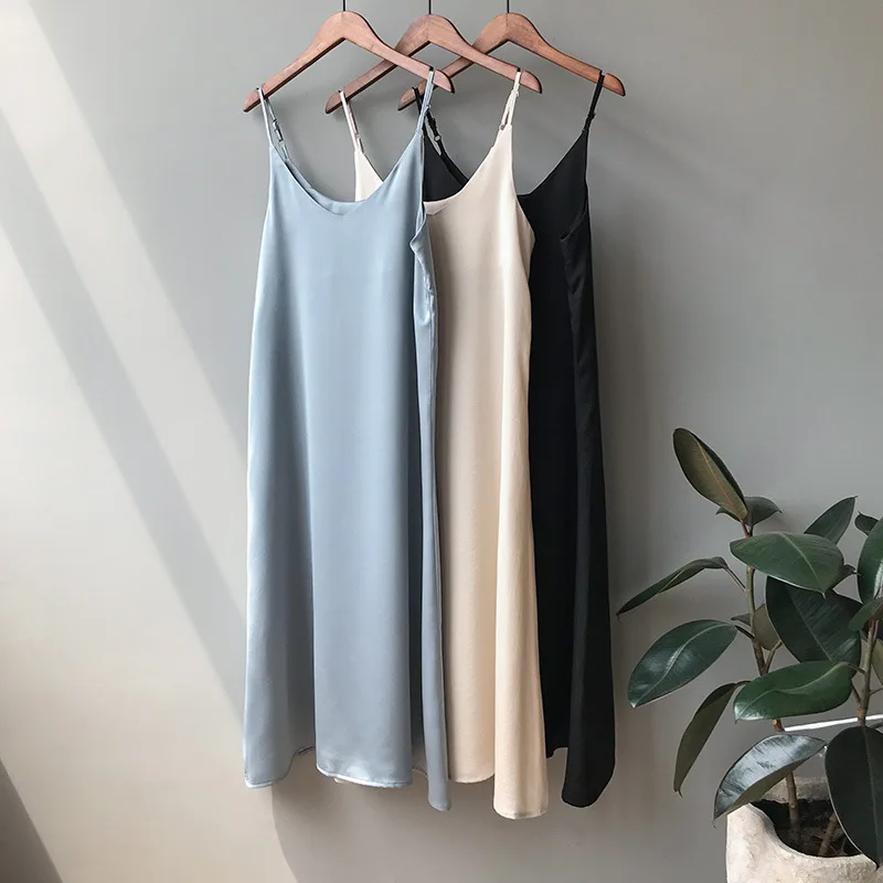 GOPLUS Women's Dress Satin Sling Strap Dresses Sexy Summer Backless Dress 2021 Ropa Mujer Sukienki Letnie Robe Femme Vestidos
GOPLUS Women's Dress Satin Sling Strap Dresses Sexy Summer Backless Dress 2021 Ropa Mujer Sukienki Letnie Robe Femme Vestidos