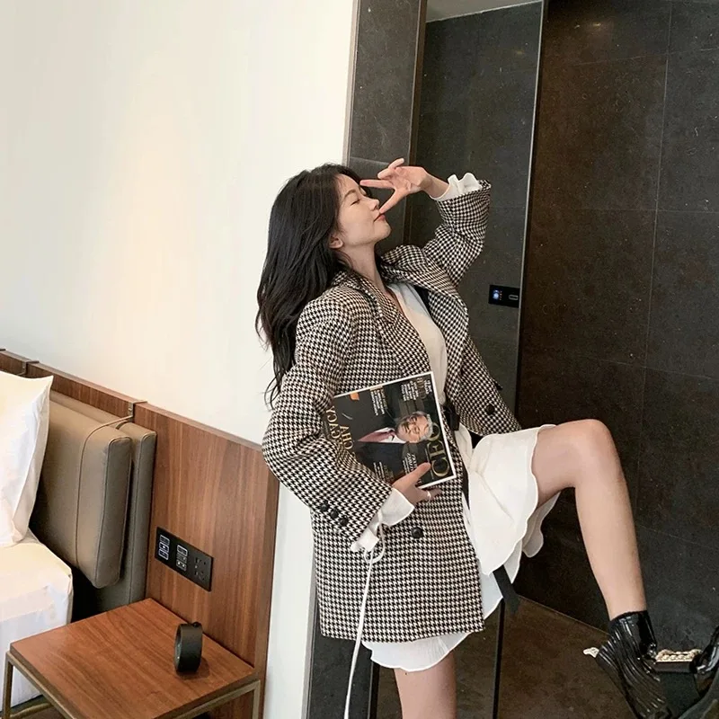 Vintage Houndstooth Loose Blazer Women Vintage Plaid Winter Blazers Plus Size Loose Tweed Blazer
Vintage Houndstooth Loose Blazer Women Vintage Plaid Winter Blazers Plus Size Loose Tweed Blazer