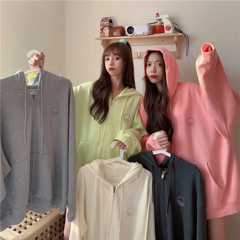 QWEEK 2021 Spring Fashion Women Hoodies Korean Style Kpop Casual Zip Up Solid Hoodies Women Coat Harajuku Tops Clothes
QWEEK 2021 Spring Fashion Women Hoodies Korean Style Kpop Casual Zip Up Solid Hoodies Women Coat Harajuku Tops Clothes