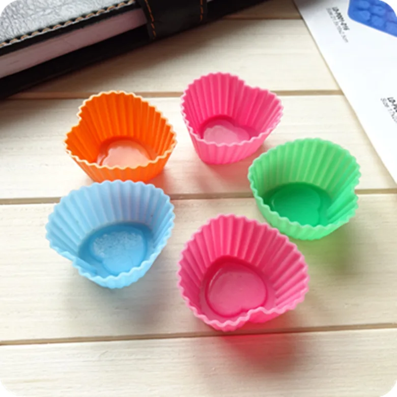 7CM Heart-shaped silicone baking Cake cup Baking Moulds Muffin Cup Cake Moulds Non-toxic Tasteless Non-stick Bakeware Cupcakes
7CM Heart-shaped silicone baking Cake cup Baking Moulds Muffin Cup Cake Moulds Non-toxic Tasteless Non-stick Bakeware Cupcakes