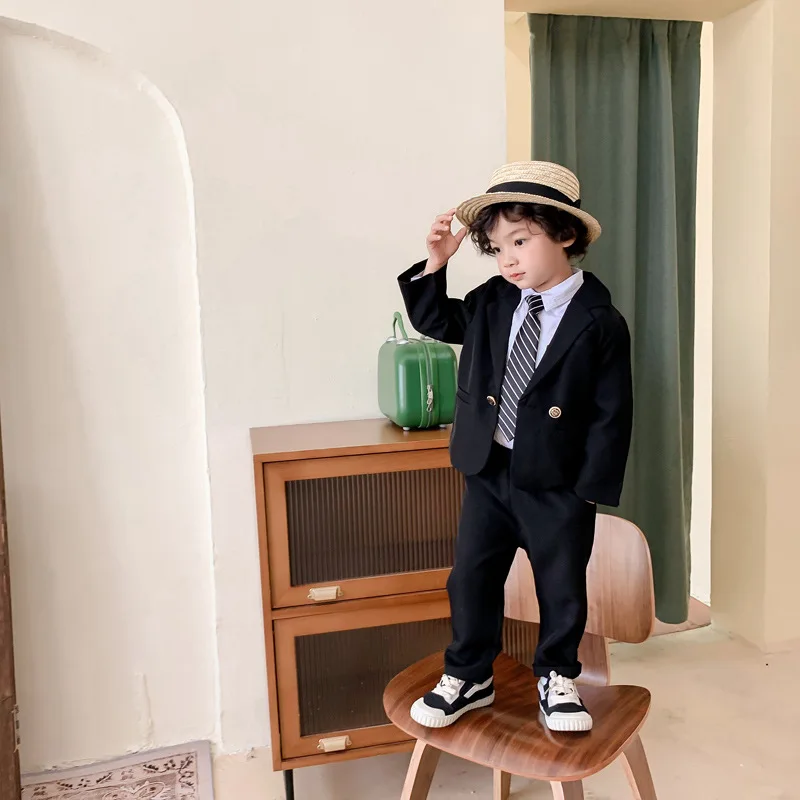 2021 Flower Boys Tuxedo Suit for Wedding Kids Birthday Party Dress Blazer+Pant 2pcs Clothing Set Boy Suits Children Costume
2021 Flower Boys Tuxedo Suit for Wedding Kids Birthday Party Dress Blazer+Pant 2pcs Clothing Set Boy Suits Children Costume