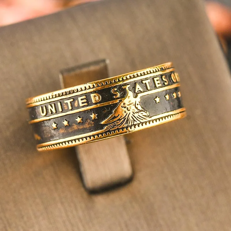 Vintage Antique Gold Plated Anniversary Ring "the United State of American"1778 1 Dollar Coin Ring Men Women Collecting Jewelry
Vintage Antique Gold Plated Anniversary Ring "the United State of American"1778 1 Dollar Coin Ring Men Women Collecting Jewelry