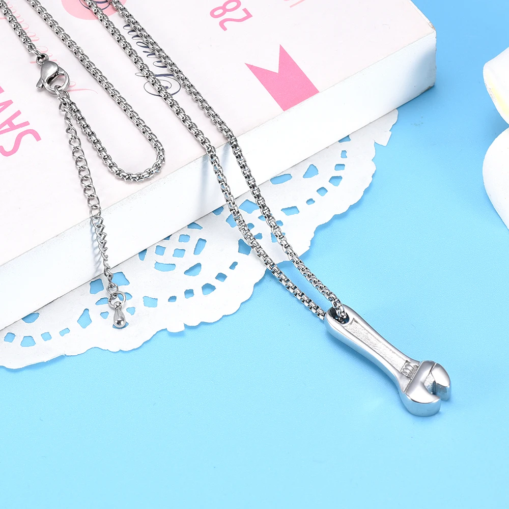 Wrench Cremation Jewelry For Dad Keepsake Urn Necklace Made Of 316L Stainless Steel Memroial Pendant Hold Ashes Of Loved One
Wrench Cremation Jewelry For Dad Keepsake Urn Necklace Made Of 316L Stainless Steel Memroial Pendant Hold Ashes Of Loved One