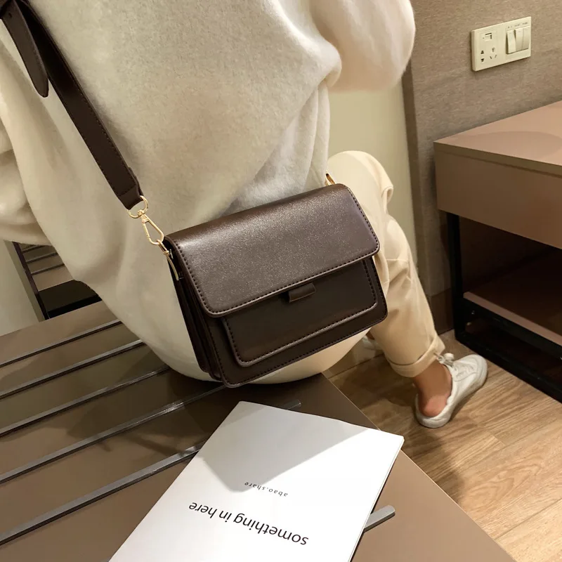 RanHuang New Arrive 2020 Fashion Women's Small Shoulder Bags Pu Leather Messenger Bags Brief Flap Crossbody Bags bolsa feminina 
RanHuang New Arrive 2020 Fashion Women's Small Shoulder Bags Pu Leather Messenger Bags Brief Flap Crossbody Bags bolsa feminina