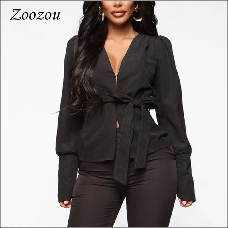 Пикантная черная замшевая кожаная куртка для женщин, повседневные короткие пальто с поясом на завязках, зимняя винтажная теплая мягкая вер... 
Пикантная черная замшевая кожаная куртка для женщин, повседневные короткие пальто с поясом на завязках, зимняя винтажная теплая мягкая вер...