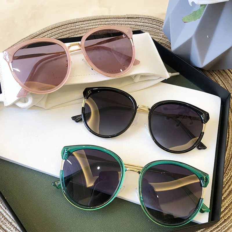 Italy Brand Polarized Sunglasses Woman Men Fashion Round Glasses Luxury Designer Cat Eye Sunglasses Shades For Female oculos New
Italy Brand Polarized Sunglasses Woman Men Fashion Round Glasses Luxury Designer Cat Eye Sunglasses Shades For Female oculos New
