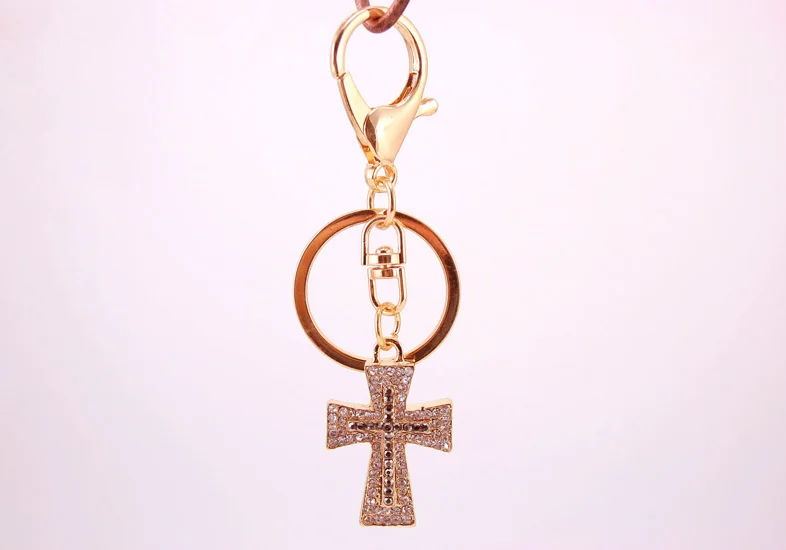 New Fashion Car Accessories Diamond Cross Key Ring Car Key Chain Bag Pendant Christmas Gift
New Fashion Car Accessories Diamond Cross Key Ring Car Key Chain Bag Pendant Christmas Gift