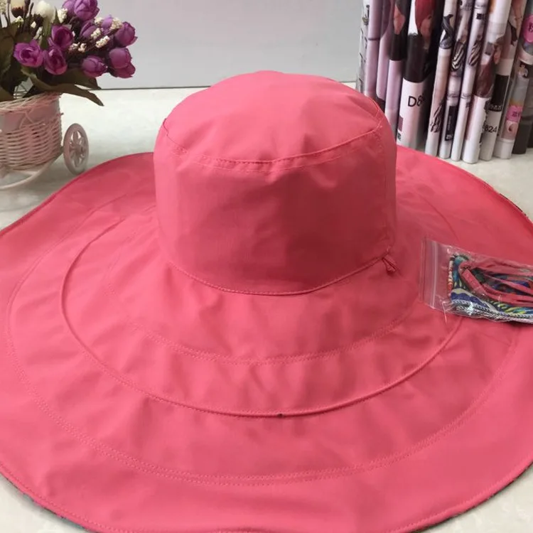 Han edition fashion in Europe and the large along the beach fashion cap cap is prevented bask in uv hat foldable sunshade cap
Han edition fashion in Europe and the large along the beach fashion cap cap is prevented bask in uv hat foldable sunshade cap