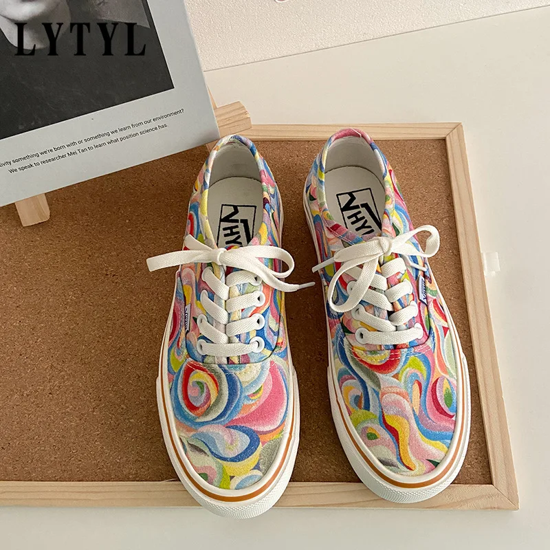 Rainbow Canvas Shoes Women's Low Top Sneakers Short Gumshoes Lace Up Colorful Multi-color 35-40 Girls Casual Shoes Cool B4-719
Rainbow Canvas Shoes Women's Low Top Sneakers Short Gumshoes Lace Up Colorful Multi-color 35-40 Girls Casual Shoes Cool B4-719