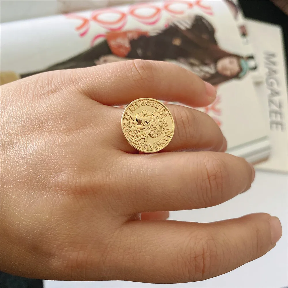 Trendy Gold Color Coin Engraved Round Face 7mm Wide Ring For Women Girl Party Elegant Queen Decoration Lovely Jewelry Accessory
Trendy Gold Color Coin Engraved Round Face 7mm Wide Ring For Women Girl Party Elegant Queen Decoration Lovely Jewelry Accessory