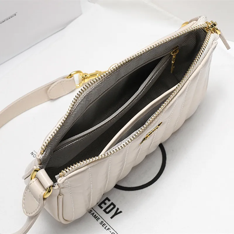 2021 New Fashion Luxury Designer Ladies High-quality Leather Rhombic Pearl Saddle Bag All-match Crossbody Shoulder Bag Sac Luxe
2021 New Fashion Luxury Designer Ladies High-quality Leather Rhombic Pearl Saddle Bag All-match Crossbody Shoulder Bag Sac Luxe