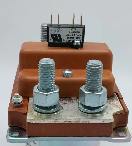 TIANYI 1000A DC Contactor ZLJ-1000S/24.48B1 ZLJ-1000S/48.48B2 Coil 24V 48V Normal Open
TIANYI 1000A DC Contactor ZLJ-1000S/24.48B1 ZLJ-1000S/48.48B2 Coil 24V 48V Normal Open