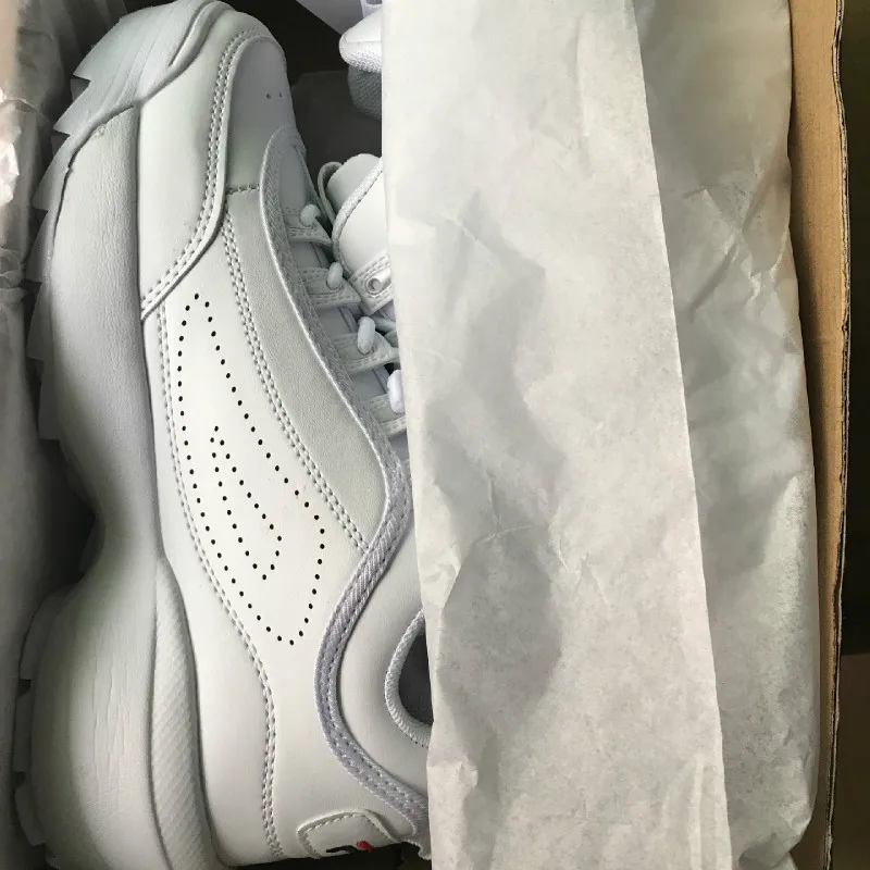 Новые кроссовки для бега, повседневная спортивная обувь, старая обувь, новинка 2020, пара обуви
Новые кроссовки для бега, повседневная спортивная обувь, старая обувь, новинка 2020, пара обуви