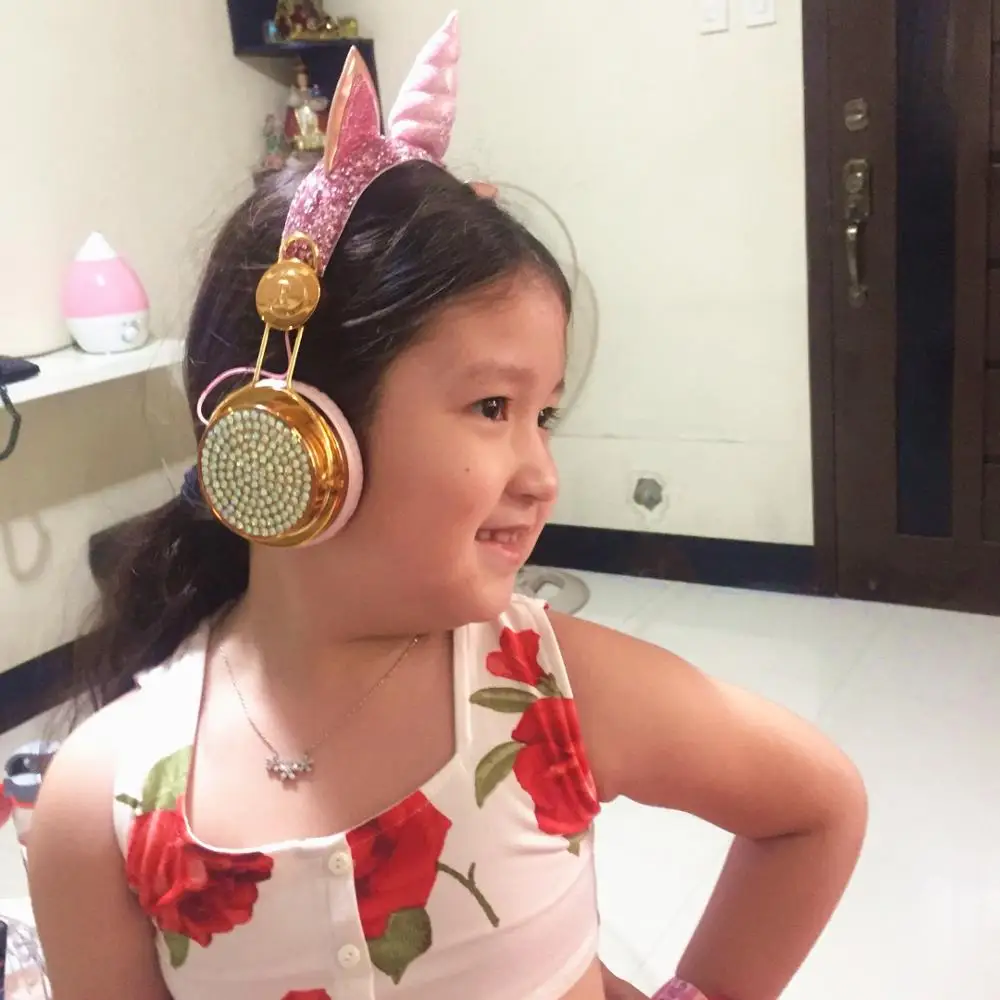 Bluetooth Cute Unicorn Wireless Head-Mounted Headphones Girls Kids Cartoon Stereo Headset Microphone Learning Headset
Bluetooth Cute Unicorn Wireless Head-Mounted Headphones Girls Kids Cartoon Stereo Headset Microphone Learning Headset