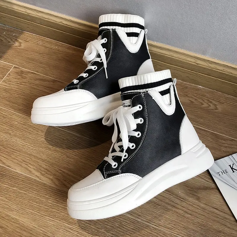 Women Boots Platform Square Heel Cross Strap Casual Short Boots Round Toe Winter Warm Shoes Woman Size 35-40
Women Boots Platform Square Heel Cross Strap Casual Short Boots Round Toe Winter Warm Shoes Woman Size 35-40