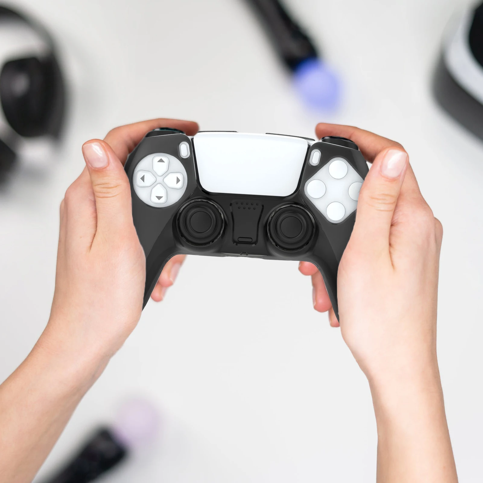 Clear TPU Cover For PS5 Controller Anti-slip Anti-scratch Gamepad Handle Protective Case Shell For PlayStation 5 Game Controller
Clear TPU Cover For PS5 Controller Anti-slip Anti-scratch Gamepad Handle Protective Case Shell For PlayStation 5 Game Controller