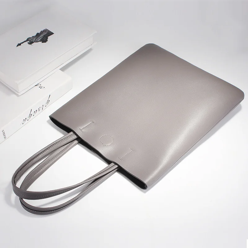 Искусственная кожа в Корейском стиле, простой дизайн, большая вместимость, мягкие офисные сумки A4, высококачественные сумки на плечо
Искусственная кожа в Корейском стиле, простой дизайн, большая вместимость, мягкие офисные сумки A4, высококачественные сумки на плечо