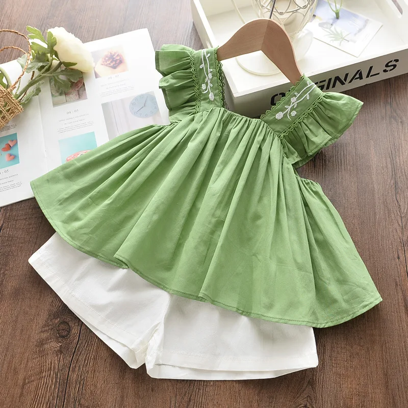 Bulk Wholesale Clothing fashion summer flower pattern sleeveless breathable top shorts kids girls 2 piece set
Bulk Wholesale Clothing fashion summer flower pattern sleeveless breathable top shorts kids girls 2 piece set