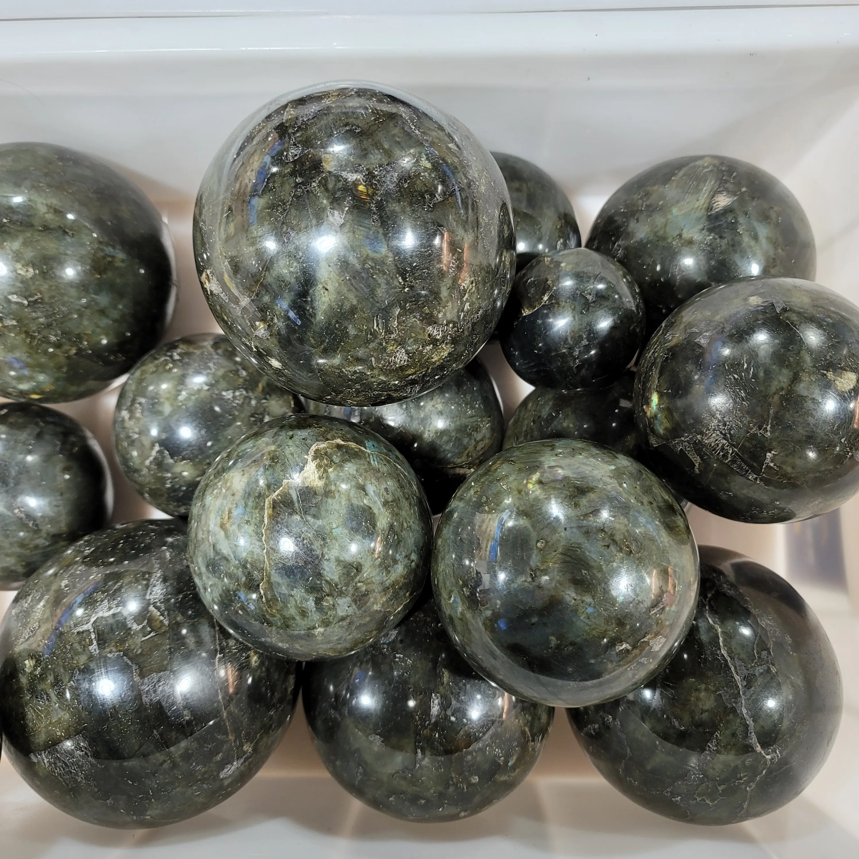 Original Black 100% natural Labradorite smooth polished genuine black meditation healing divination sphere Labrado crystal ball
Original Black 100% natural Labradorite smooth polished genuine black meditation healing divination sphere Labrado crystal ball