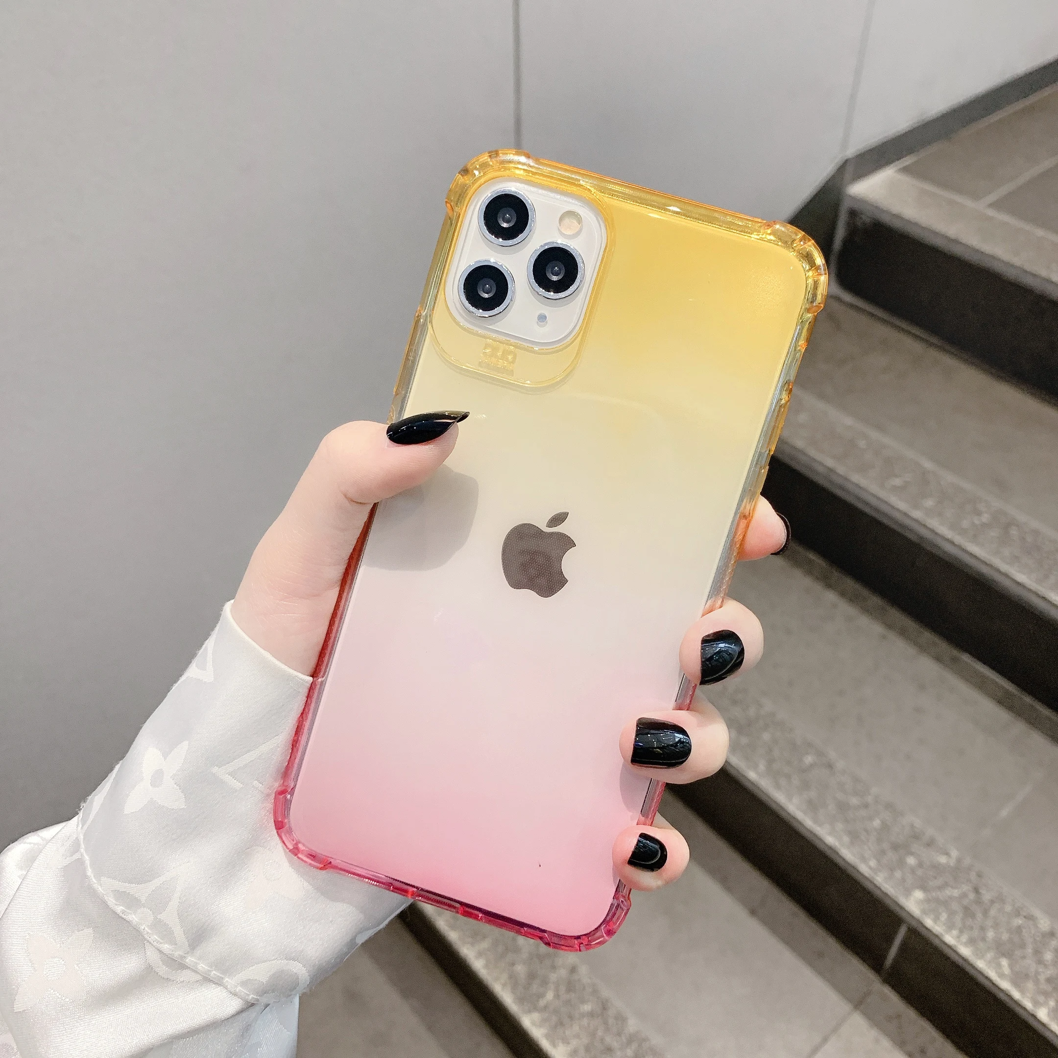 Luxury Gradient Rainbow Shockproof Mobile Phone Cases Fundas Cover For iPhone 11 Pro Max X XS XS max XR 7Plus 8Plus 7 8 6S SE
Luxury Gradient Rainbow Shockproof Mobile Phone Cases Fundas Cover For iPhone 11 Pro Max X XS XS max XR 7Plus 8Plus 7 8 6S SE